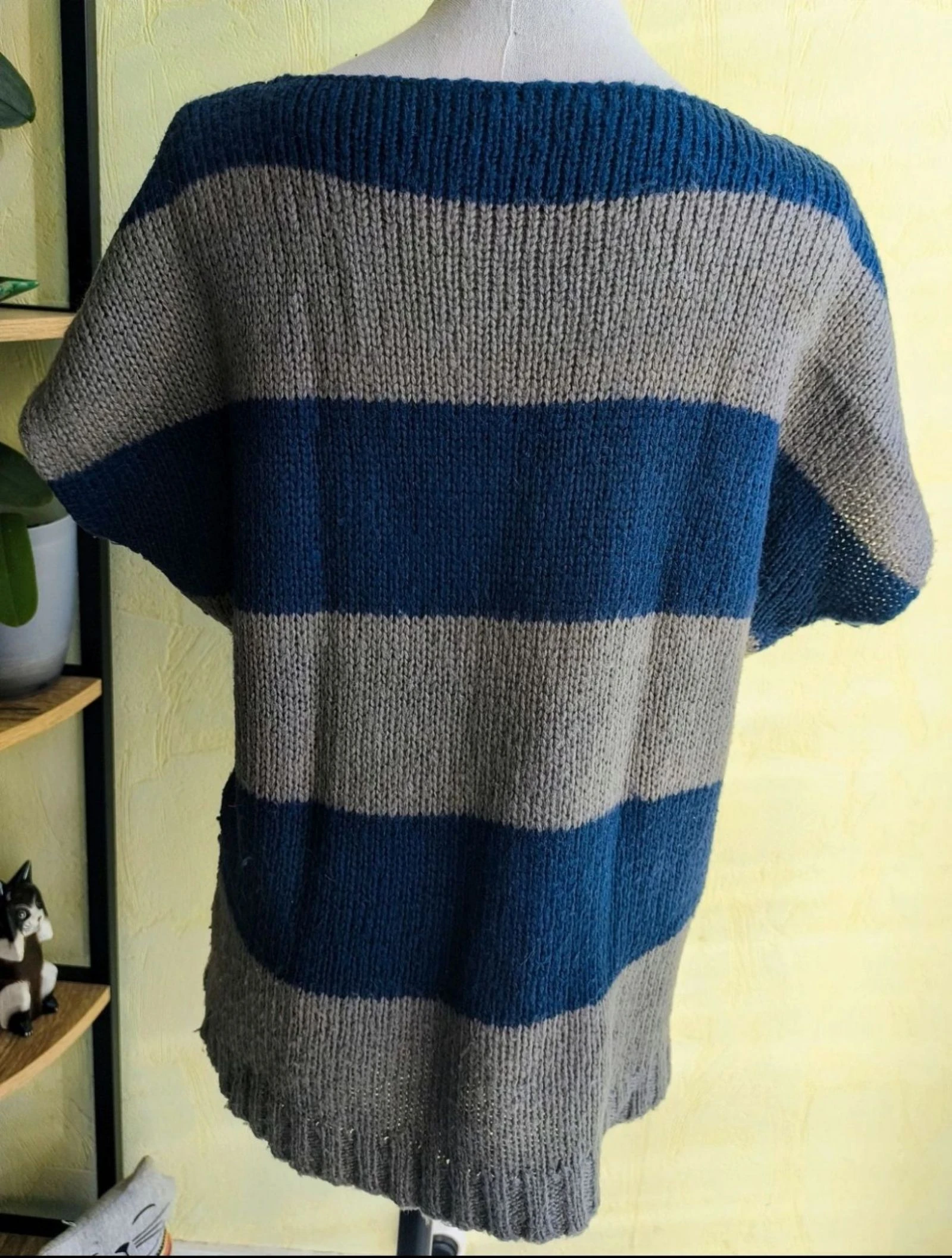 Blusa de malha listrada cinza e azul – photo 5